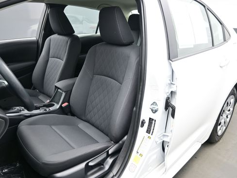 Used 2024 Toyota Corolla LE image 11