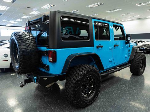Used 2017 Jeep Wrangler Unlimited Sport w/ Quick Order Package 24S AWD/4WD image 4