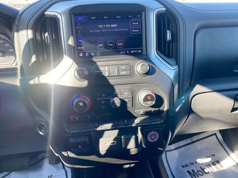 Used 2020 Chevrolet Silverado 1500 LT w/ All-Star Edition image 17