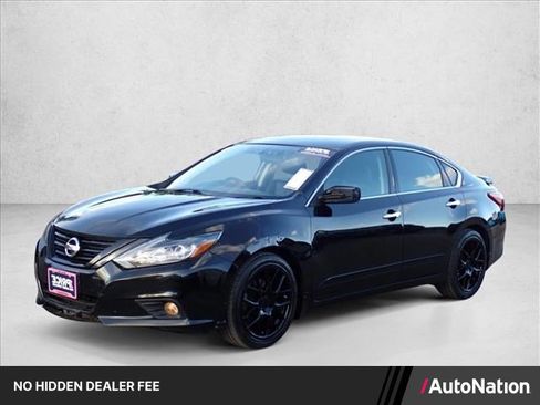 Used 2018 Nissan Altima 2.5 SR w/ SR Midnight Edition FWD image 1