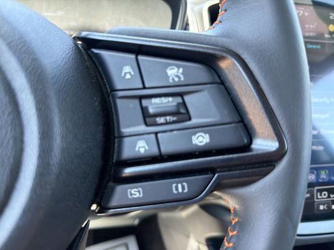 Used 2024 Subaru Crosstrek 2.5i Limited w/ Crosstrek Mirror Package AWD/4WD image 19