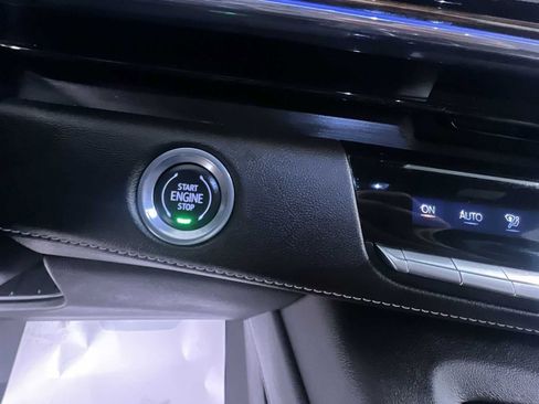 Used 2023 Cadillac Escalade Premium Luxury image 17