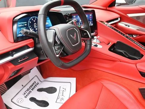 Used 2023 Chevrolet Corvette Stingray Premium Conv w/ Z51 Performance Package RWD image 14