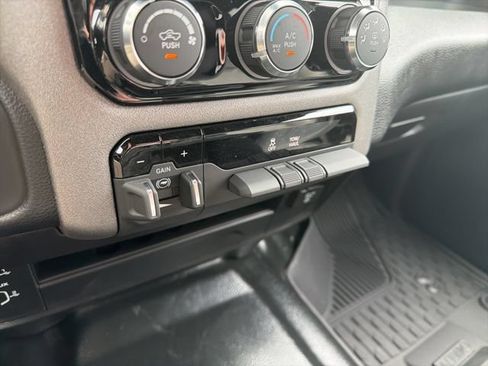 New 2026 RAM 2500 Tradesman w/ Chrome Appearance Group AWD/4WD image 19
