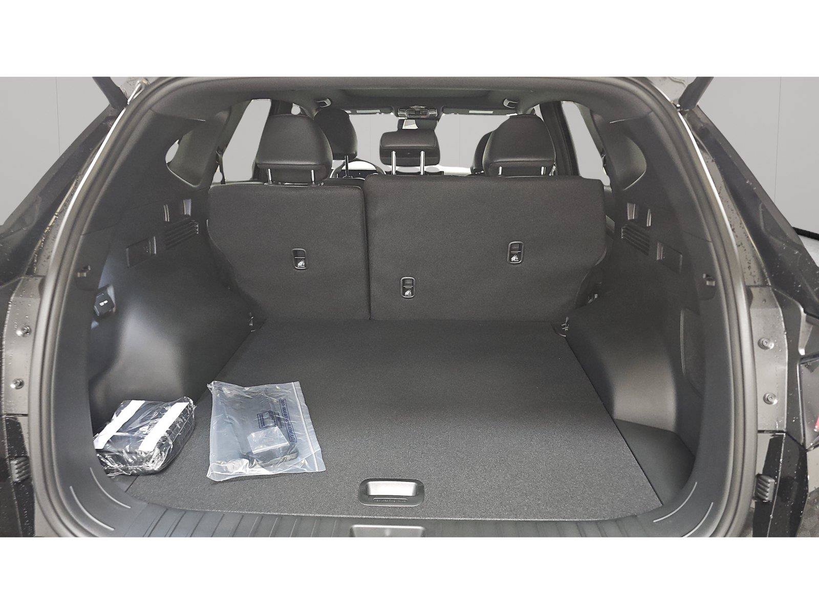 New 2026 Hyundai Tucson Limited AWD/4WD image 12