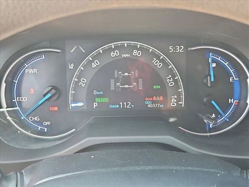 Used 2024 Toyota RAV4 LE AWD/4WD image 14