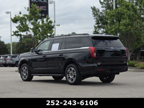 Used 2025 Ford Expedition Max Active AWD/4WD image 5