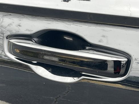 Used 2024 Honda CR-V EX-L image 32