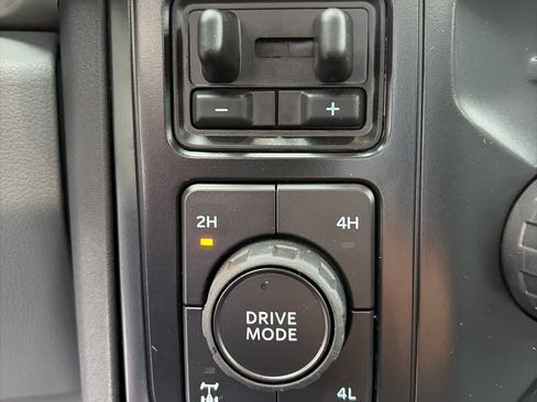 New 2026 Ford F250 XLT w/ FX4 Off-Road Package AWD/4WD image 26