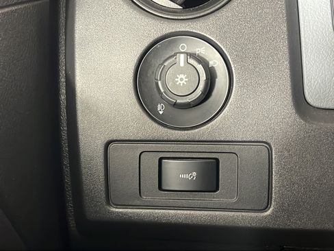 Used 2013 Ford F150 STX w/ Mid Equipment Group AWD/4WD image 28