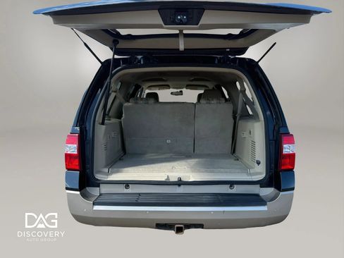 Used 2014 Ford Expedition EL XLT w/ Equipment Group 202A AWD/4WD image 9