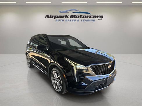 Used 2019 Cadillac XT4 Sport w/ Cold Weather Package image 5