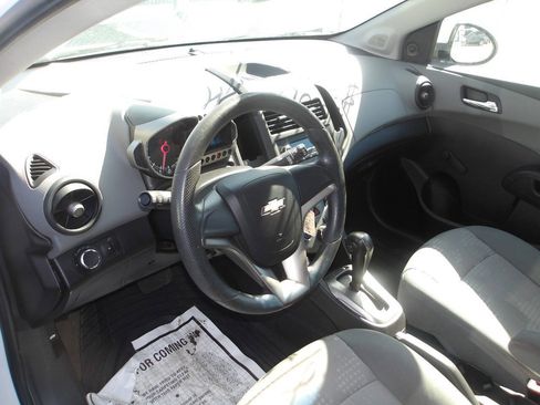 Used 2012 Chevrolet Sonic LS FWD image 7