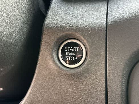 Used 2024 Nissan Frontier PRO-4X w/ Technology Package image 10