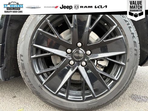 Used 2024 Jeep Wagoneer Launch Edition AWD/4WD image 11