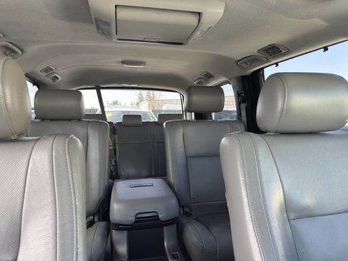 Used 2010 Toyota Sequoia Platinum image 21