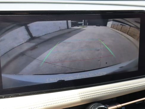 Used 2024 Nissan Ariya FWD image 7