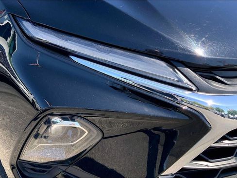Used 2025 Chevrolet Blazer LT FWD image 25