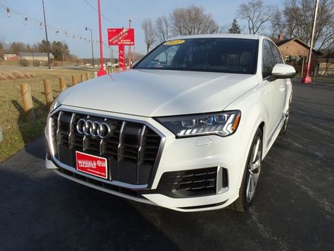 Used 2022 Audi Q7 3.0T Prestige image 2