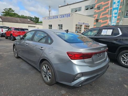 Used 2023 Kia Forte LXS FWD image 5