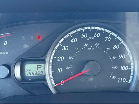 Used 2011 Toyota Sienna image 12