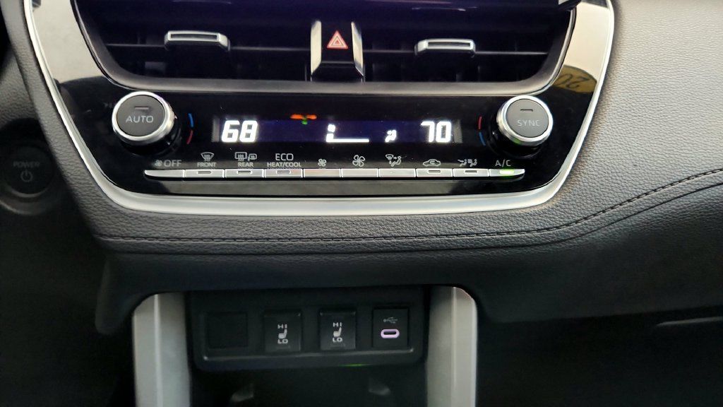 Certified 2024 Toyota Corolla Cross AWD Hybrid w/ Convenience Package image 31