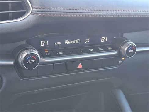 Certified 2025 MAZDA MAZDA3 s Sport image 18