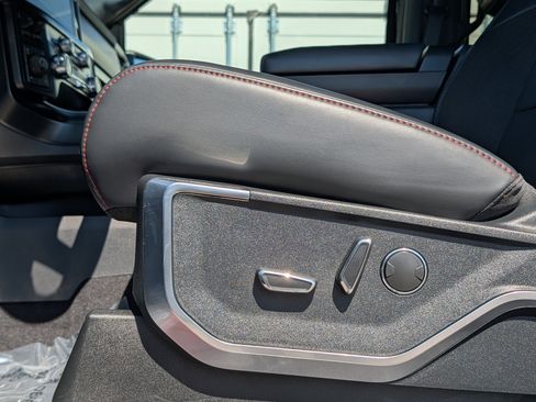 Used 2025 Ford F150 Raptor image 24