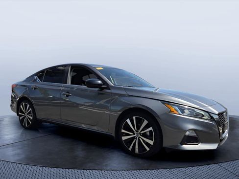 Used 2022 Nissan Altima 2.5 SR AWD/4WD image 1