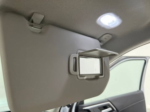 Used 2025 Mitsubishi Outlander SE AWD/4WD image 73