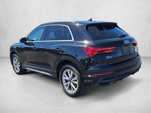 Certified 2025 Audi Q3 2.0T Premium w/ Convenience Package AWD/4WD image 8