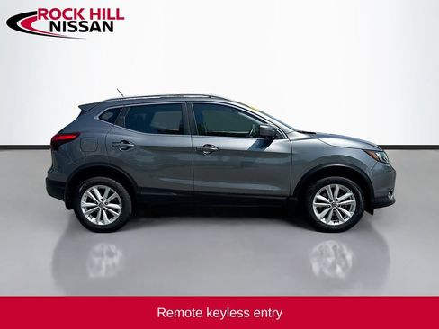 Used 2019 Nissan Rogue Sport SV w/ Technology Package FWD image 8