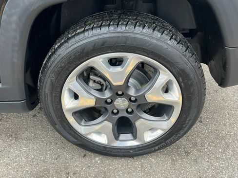 Used 2018 Jeep Compass Limited w/ Safe & Security Group AWD/4WD image 11