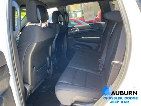 Used 2022 Jeep Grand Cherokee Laredo E AWD/4WD image 27