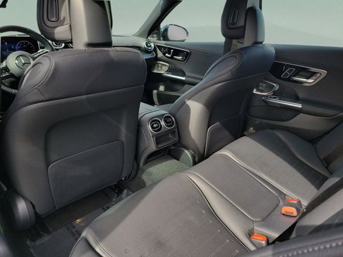 Certified 2025 Mercedes-Benz C 300 Sedan image 13