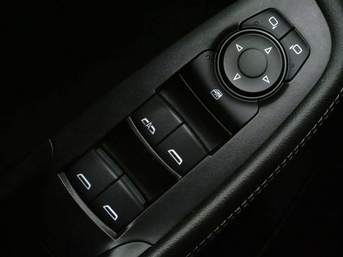 Used 2023 Buick Encore GX Preferred AWD/4WD image 19