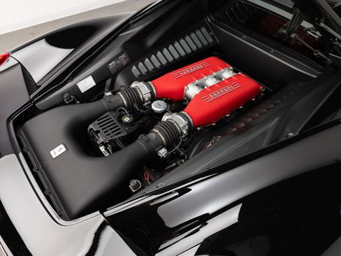 Certified 2015 Ferrari 458 Italia Coupe RWD image 93