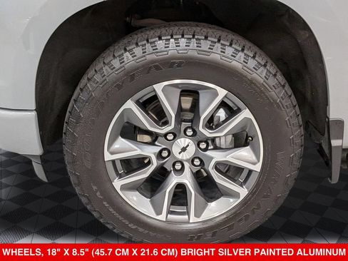 Used 2024 Chevrolet Silverado 1500 RST AWD/4WD image 9