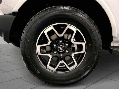 Certified 2024 Ford Bronco Outer Banks image 9