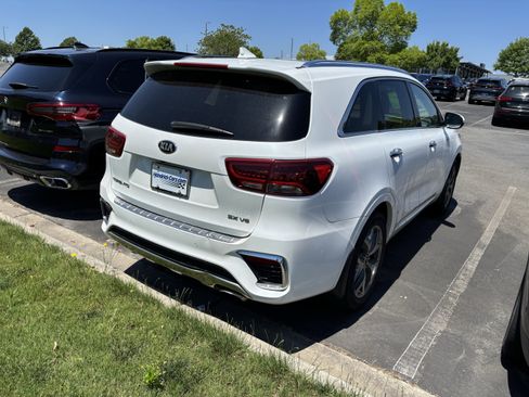 Used 2019 Kia Sorento SX FWD image 23
