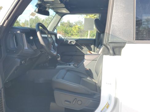 New 2025 Ford Bronco Outer Banks image 17