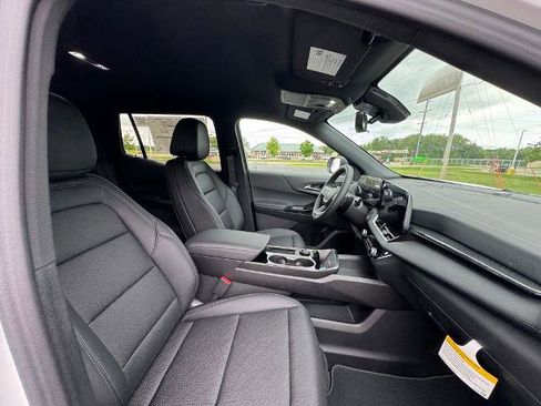 New 2026 Chevrolet Equinox LT w/ Convenience Package II image 23