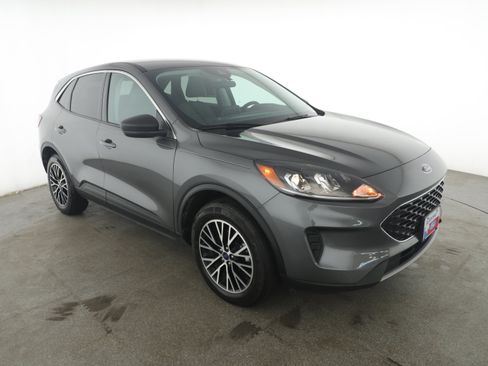 Certified 2022 Ford Escape SE image 3