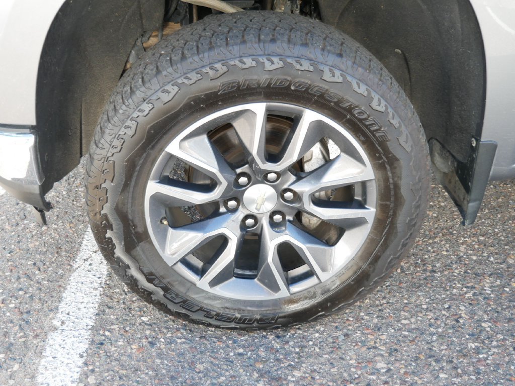 Used 2020 Chevrolet Silverado 1500 LT w/ Texas Edition AWD/4WD image 8