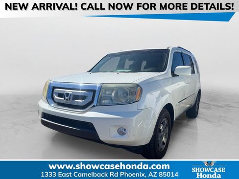 Used 2011 Honda Pilot Touring image 1