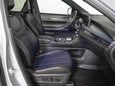 Used 2026 INFINITI QX60 Sport w/ Dark Cargo Package AWD/4WD image 7