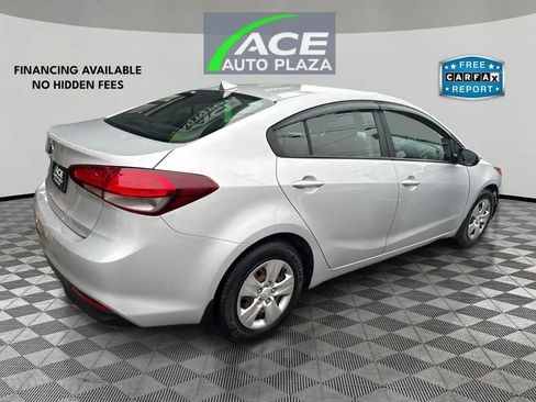 Used 2018 Kia Forte LX image 5