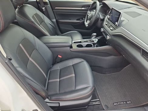 Used 2024 Nissan Altima 2.5 SR image 22