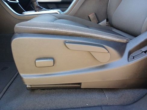 Used 2021 Chevrolet Colorado LT w/ Redline Special Edition image 28