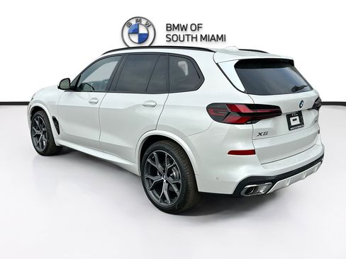 New 2026 BMW X5 sDrive40i w/ M Sport Package image 4